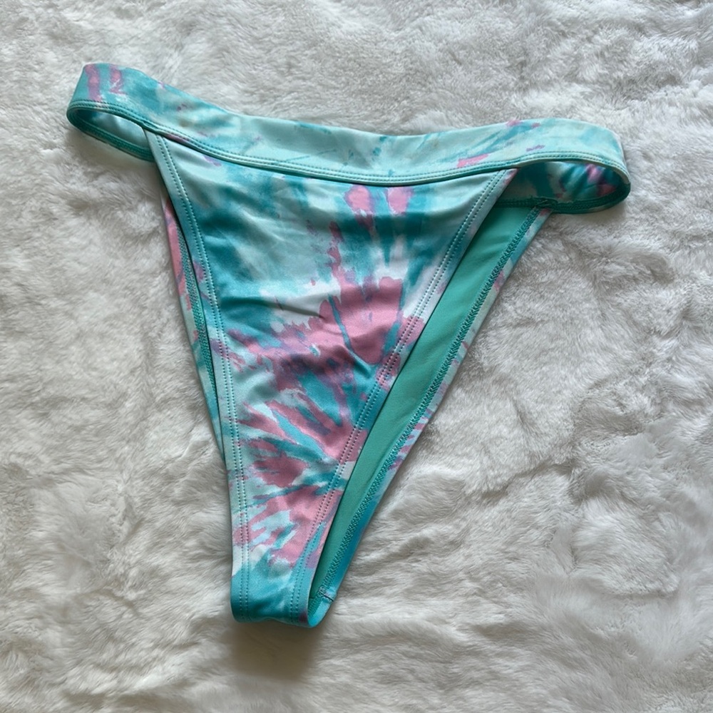 4/$20 🙈 H&M Teal and Pink Tie-Dye Bikini Bottom
